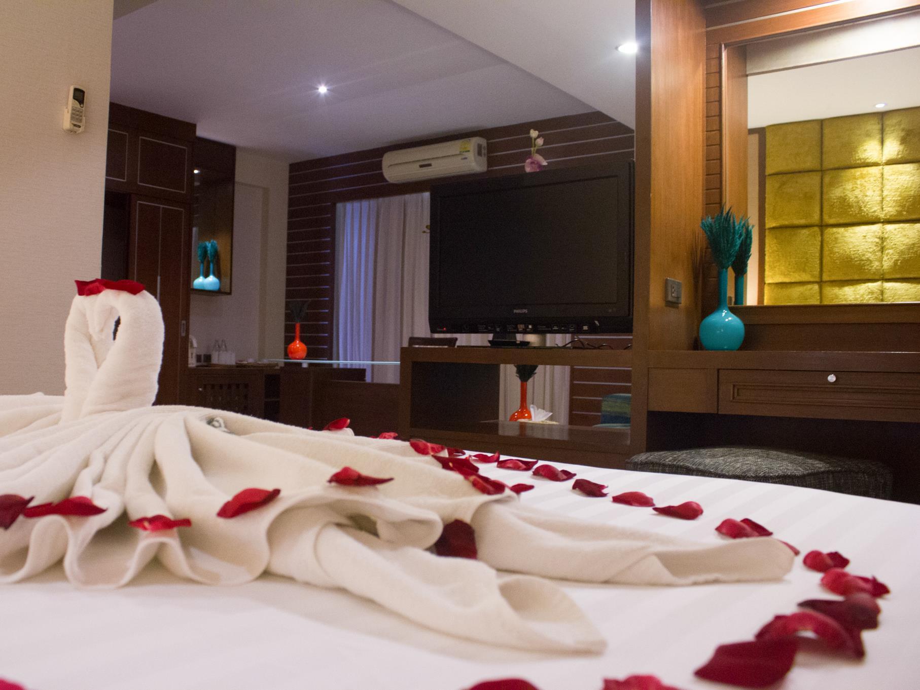 Hatyai Holiday Hotel หาดใหญ่ ภายนอก รูปภาพ